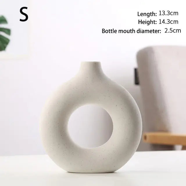 Nordic Round Hollow Vase • Modern Tech