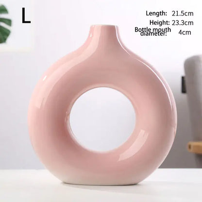 Nordic Round Hollow Vase • Modern Tech