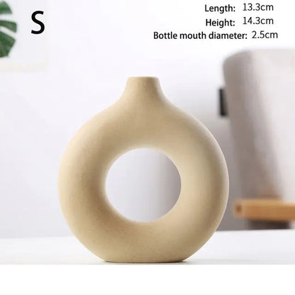 Nordic Round Hollow Vase • Modern Tech