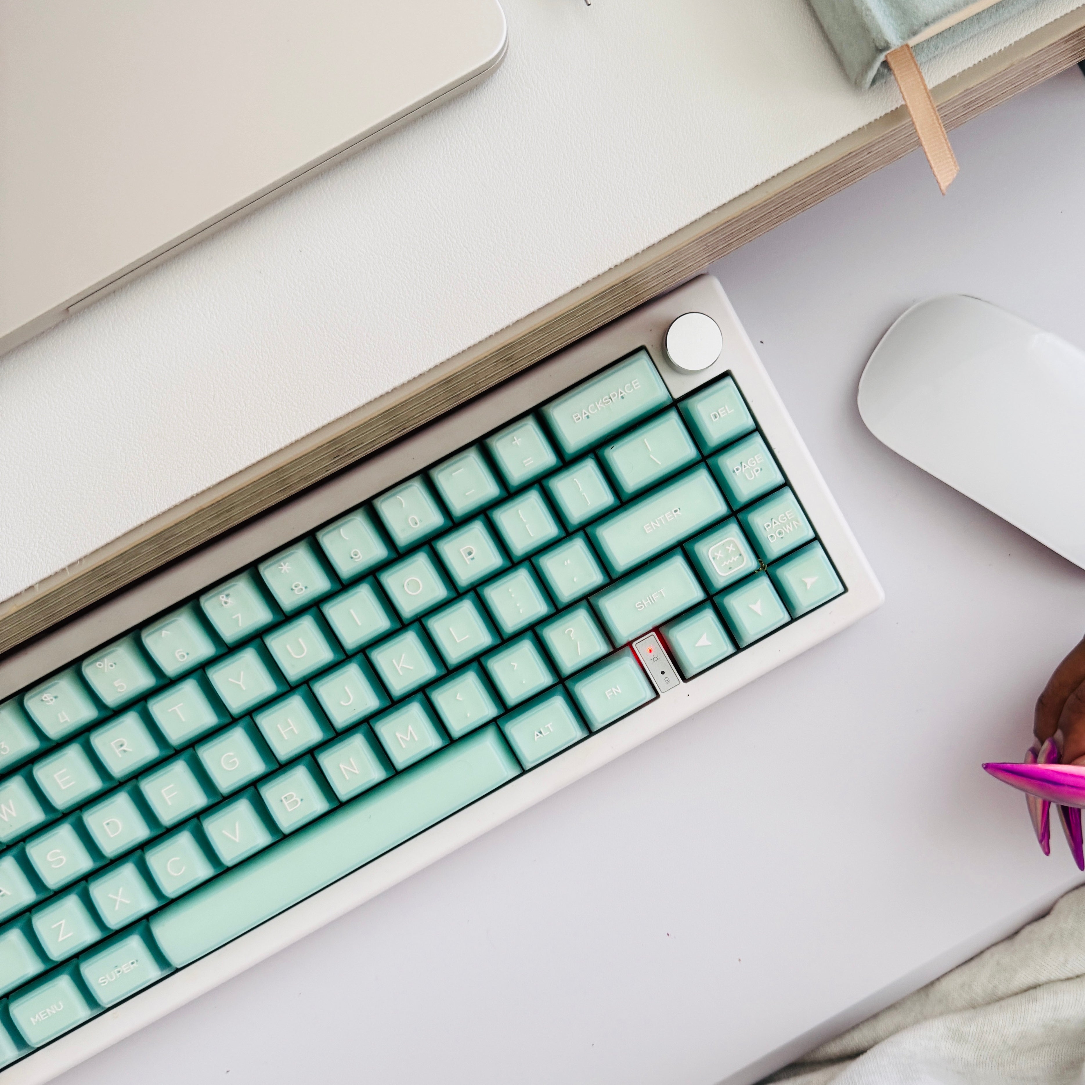 The Mint Assembly Keyboard - Series 01 – Claws x Code