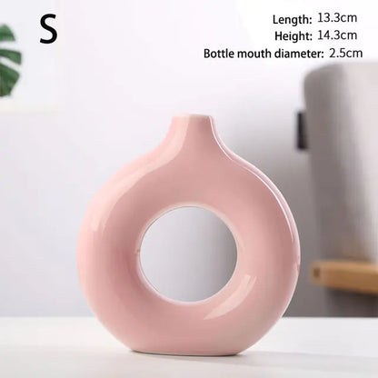 Nordic Round Hollow Vase • Modern Tech